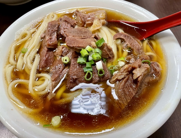 台湾料理 牛肉麵